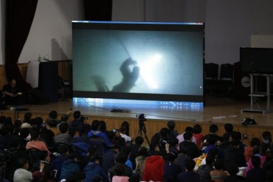 Đội cứu hộ đã vào được bên trong phà Hàn Quốc bị lật